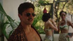 HowardStark-Bikini-Party