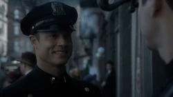 Эйбел разговаривает с .