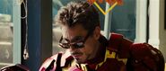 Iron-man-20091011-tony-stark-in-suit