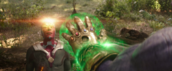 Thanos resurrects Vision