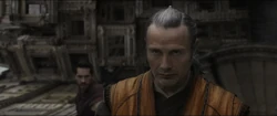 Kaecilius listo para luchar Ancestral.