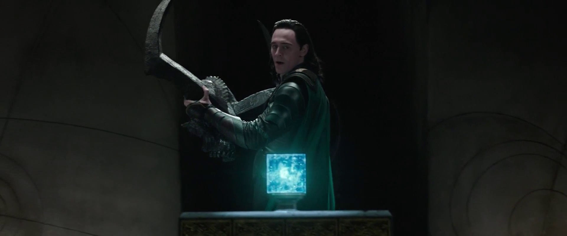 Tesseract loki on sale
