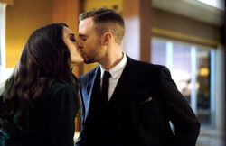 Fitz and AIDA kissing