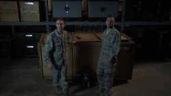 Фитц и  находят 