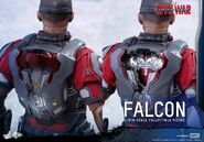 Falcon Civil War Hot Toys 21