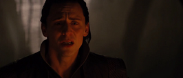 Loki aprende sobre su verdadera historia por Odín