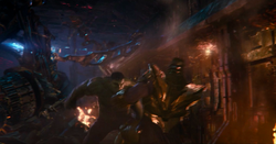 Hulk fights against Thanos
