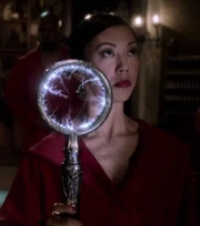 Тина создаёт барьер с помощью .