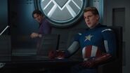 Captain-America-Helicarrier-Banner-Avengers