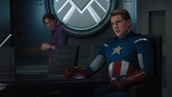 Captain-America-Helicarrier-Banner-Avengers