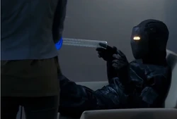 Mordis-waiting-at-the-Lab