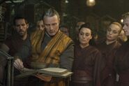 Kaecilius-ReadingBook