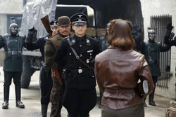  захватывает .