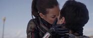 Hope kissing Scott Lang