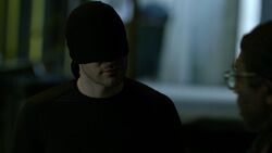 Daredevil-speaks-to-Ben-Urich-Night