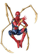 MAFEX IRON SPIDER 1