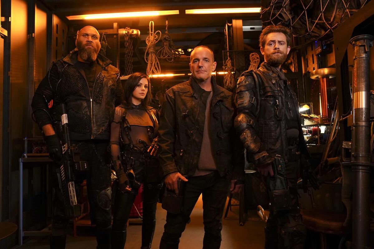 Greatness code. команда флеша сериал. команда дата выхода серий. аниме чёрный клевер 2 сезон. клеман мануэль.