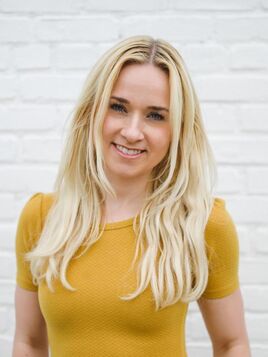 Amanda Cross