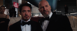 Stark se entera de los planes de Obadiah Stane - Iron Man