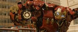 Hulkbuster apuntando