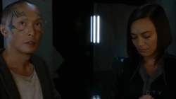 Карнак и  делают неудачную попытку вернуть  обратно.