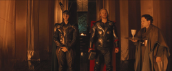 Thor y Loki antes de la coronación