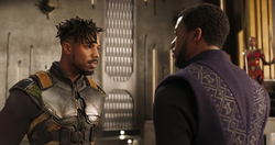 T Challa y Killmonger discuten