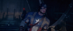 Capitan America buscando a Craneo Rojo