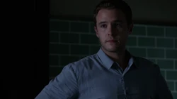 Фитц решает помочь в спасении 