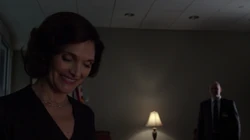 MJamesPoursRawlinsADrink