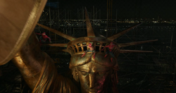 Spider-Men (Statue of Liberty)