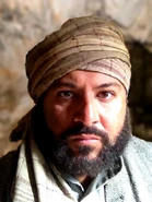 Ari Rufino como Insurgente