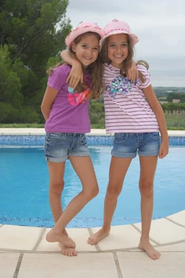 Imogen & Isabella Poynton