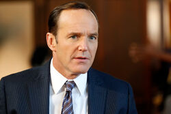 SHIELD Agent Phil Coulson Warns Congress About The Threat Of Life