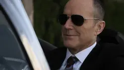 Колсон за рулём новой .