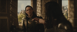 Loki es amenazado por Sif