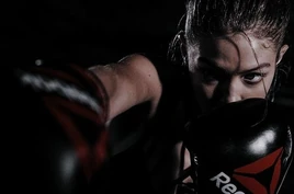 PHOTO 4 REDROOM (Earth-622)