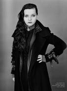 Goth-Abigail-Breslin-411x560