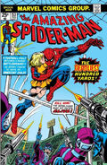 O Incrível Homem-Aranha #153 ""The Longest Hundred Yards!"" (Fevereiro de 1976)