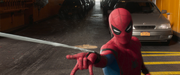 バルチャーと戦うスパイダーマン