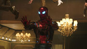 犯罪者との戦いに従事するスパイダーマン