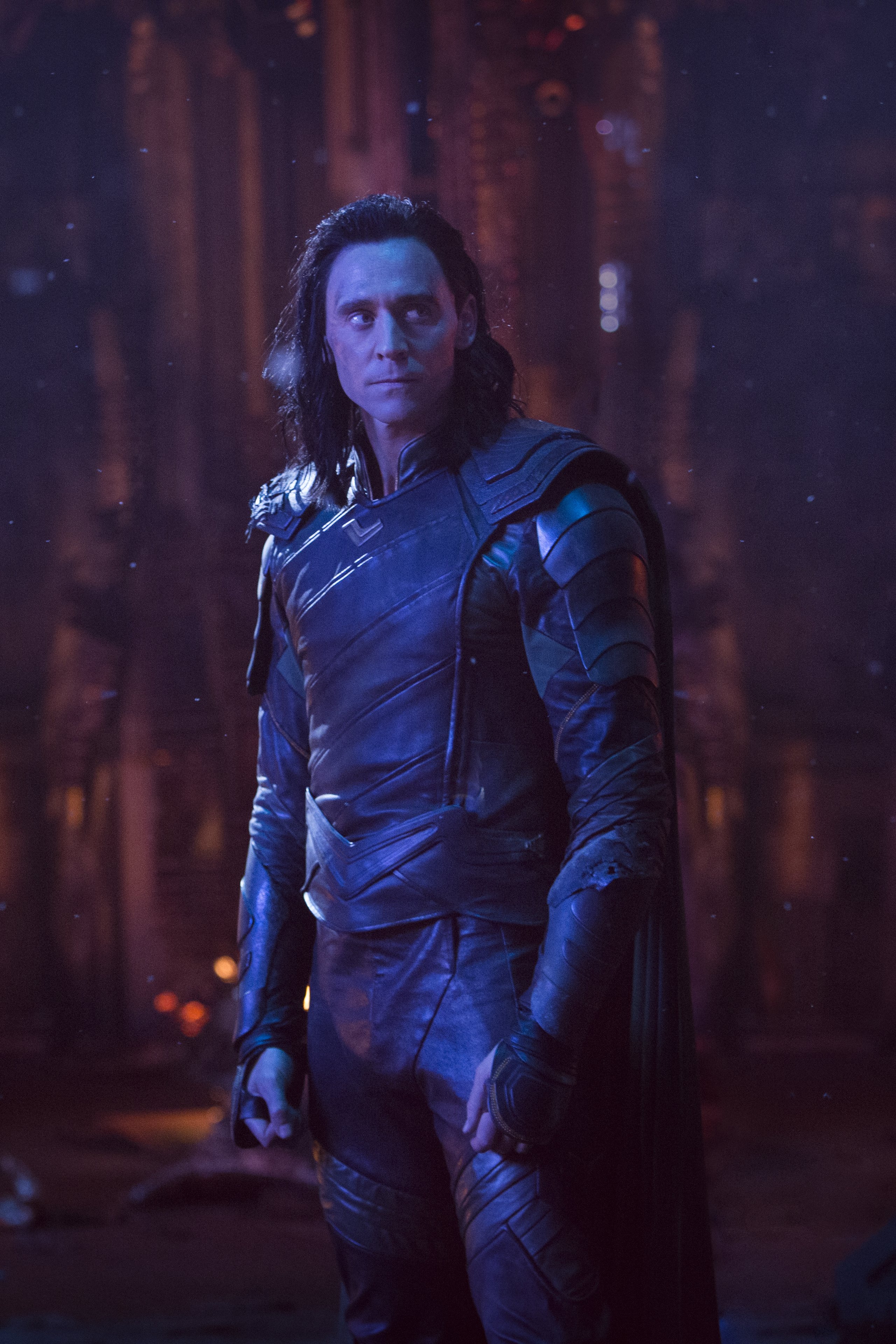 Universo Marvel 616: Fotos das filmagens de Loki revelam novo ator