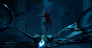 バルチャーのEXOスーツを避けるスパイダーマン