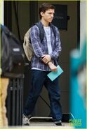 Tom-holland-sprints-spider-man-set-atlanta-04