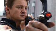 Hawkeye targets Loki (film screenshot)