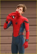 Tom-holland-challenges-christ-pratt-to-a-dance-off-04.jpg (239 KB)