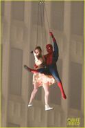 Spider-man-stunt-doubles-helicopter-scene-11