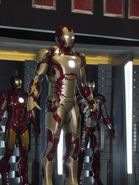 Iron-Man-3-Armor-04