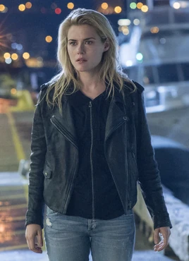 Trish Walker 01