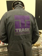 Traskdofp.jpg (79 KB) A man wearing a Trask Industries uniform spotted on set.